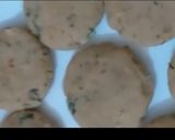 A picture of step 2 of Street food bun kabab.