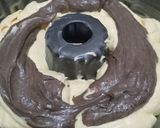 Foto langkah ke 6 dari resep Marmer cake.
