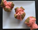 Foto langkah ke 8 dari resep Bolu Kukus Mekar Stroberi Cokelat, Tanpa Soda & Cukup 1 Telur.