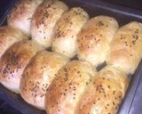 A picture of step 5 of Mincemeat bread.