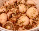Hình bước làm 2 của món 🌱 Nấm Mỡ Kho Rong Biển Chay (Vegan)