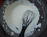 Foto del paso 3 de la receta: 🍰Tarta helada🍧 de queso 🧀 y frutos del bosque🍓