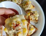 A picture of step 10 of Cheese and corn toast.