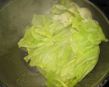 A picture of step 3 of Superb Cabbage Rolls Simmered in Consommé.