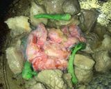 A picture of step 2 of Salateen karahi.