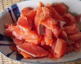 A picture of step 1 of Russian-Style Salted Salmon Pie.