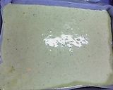 A picture of step 4 of Sakura Roll Cake with the Fragrance of Spring.