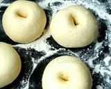 Foto langkah ke 3 dari resep Donut menul irit tanpa telor,cocok untuk bakulan.