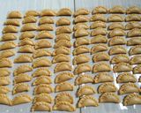 Foto langkah ke 3 dari resep Pastel abon kering.