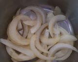 A picture of step 2 of My Sautèed Beef in wholegrain mustard & Caralmerized Onions😀.