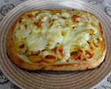A picture of step 5 of Chikuwa and Sakura-Ebi Shrimp Curry Mayo Toast.