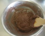A picture of step 3 of Raisin Cream Cheese Chocolate Squares.