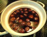 A picture of step 9 of Chestnuts Simmered in Their Inner Skins.