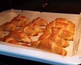 Sajttal töltött kifli recept fázis 2 fotója