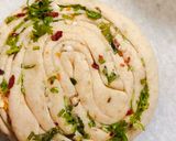 गार्लिक परांठा (Garlic Paratha recipe in Hindi) रेसिपी चरण 2 फोटो