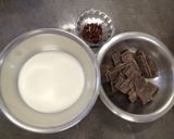 Foto del paso 1 de la receta: Bombones de  chocolate con relleno de chapulín