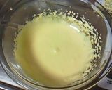 A picture of step 6 of White Chocolate No-Bake Cheesecake.