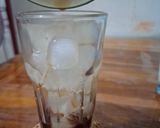 Foto langkah ke 3 dari resep Creamy Iced Palm Sugar Latte.