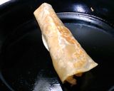 A picture of step 15 of Seasoned Chicken & cheese wrap with bell peppers and sour cream..