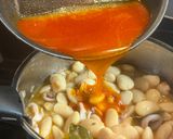 Foto del paso 5 de la receta: Judiones con chipirones