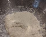 Foto del passaggio 1 della ricetta Focaccia salsiccia e cavoletti di Bruxelles con provola 🐽🥦🧀