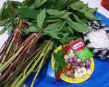 Foto langkah ke 1 dari resep Gulai Daun Singkong.