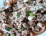 รูปขั้นตอนการทำที่ 3 ของ ลาบหมูน้ำตก