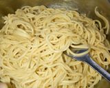Foto langkah ke 4 dari resep Soto mie bogor.