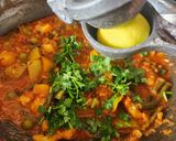 A picture of step 4 of Mix Veg Kadai.