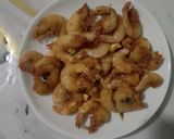 Foto langkah ke 8 dari resep Udang Saus Telur Asin.