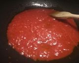 A picture of step 2 of Spaghetti al salmone e melanzane.