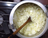 Foto del paso 2 de la receta: Empanadas de Cebolla y Queso con Palillos