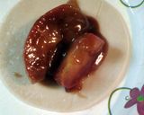 A picture of step 6 of apple and chocolate empanadas.