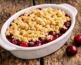 Foto del passaggio 3 della ricetta Crumble Veloce alle Ciliegie