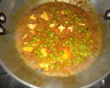 A picture of step 3 of Matar paneer.
