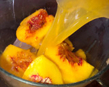 Foto del paso 3 de la receta: Smoothies de durazno, bananas con jugo de naranja 🍊