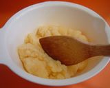 A picture of step 4 of Pao De Queijo with Potato Starch.