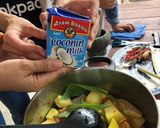รูปขั้นตอนการทำที่ 8 ของ -Ayam Masak Lemak Cili Api- สไตล์มะละกา