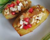 A picture of step 5 of Sweet potato boat with fruits.