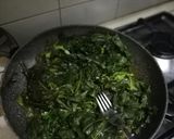 Foto del passaggio 4 della ricetta Cime di rapa saltate in padella