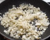 Foto del paso 1 de la receta: Macarrones integrales con carne picada
