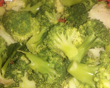Foto del paso 1 de la receta: Brócoli gratinado al horno con salsa Blanca y queso