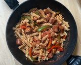 A picture of step 6 of Sausage Pasta.