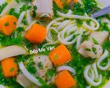 Hình bước làm 5 của món Bánh canh sườn heo cà rốt và nấm đùi gà