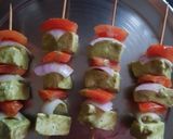 A picture of step 1 of Paneer hariyali tikka.