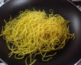 Foto del passaggio 3 della ricetta Tagliolini con crema di zucca, salmone affumicato e pistacchi