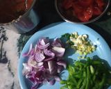 A picture of step 1 of ShakShuka.