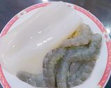 Hình bước làm 1 của món Chả giò hải sản