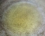 A picture of step 1 of Orange suji halwa.