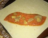 A picture of step 3 of Pizza Egg Rolls!.